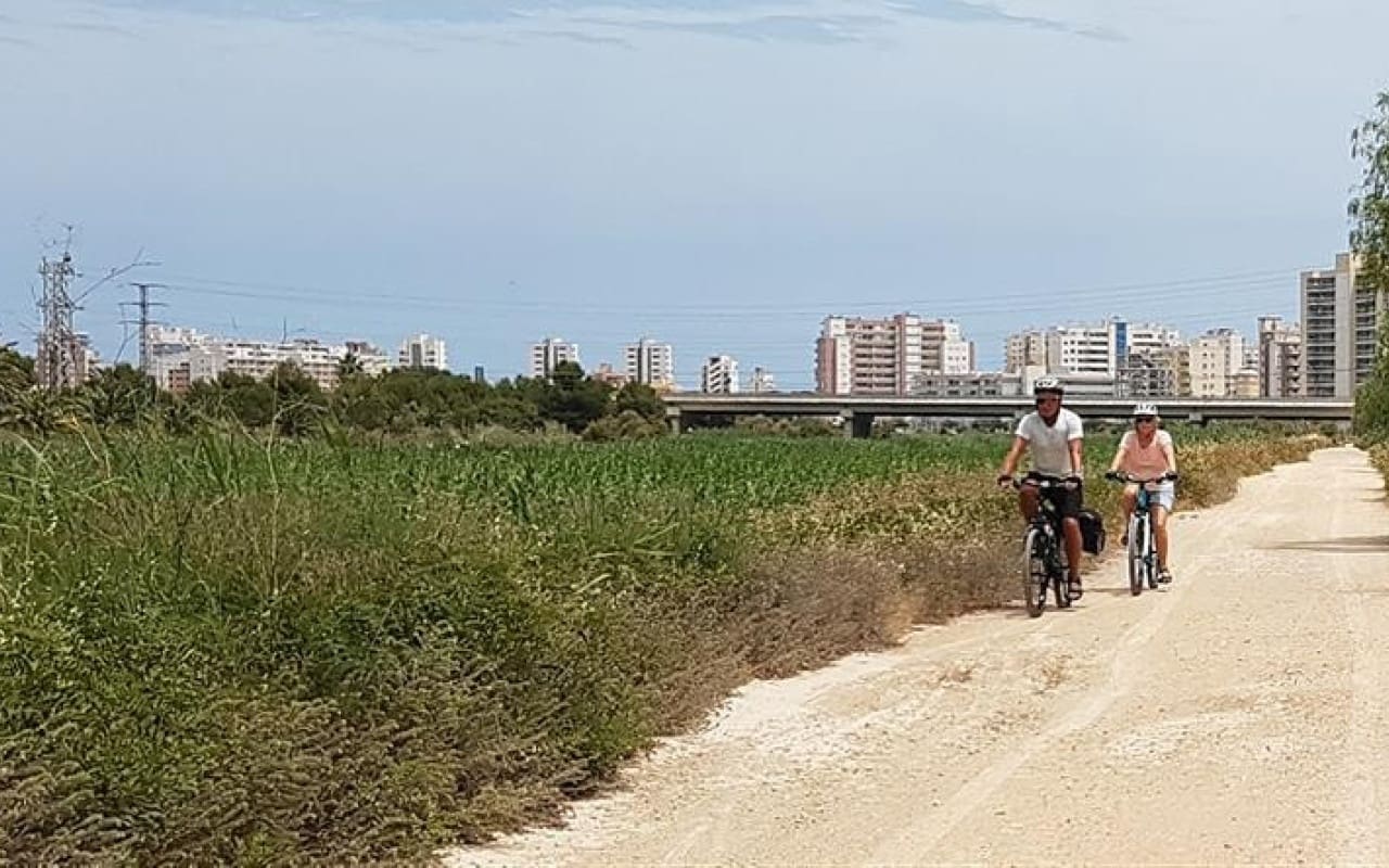 3 bedroom Villa for sale in Algorfa with pool - € 349,990 (Ref: 9388191)