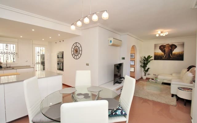 3 Zimmer Villa zu verkaufen in Villamartin, Orihuela mit Pool - 375.000 € (Ref: 9388192)