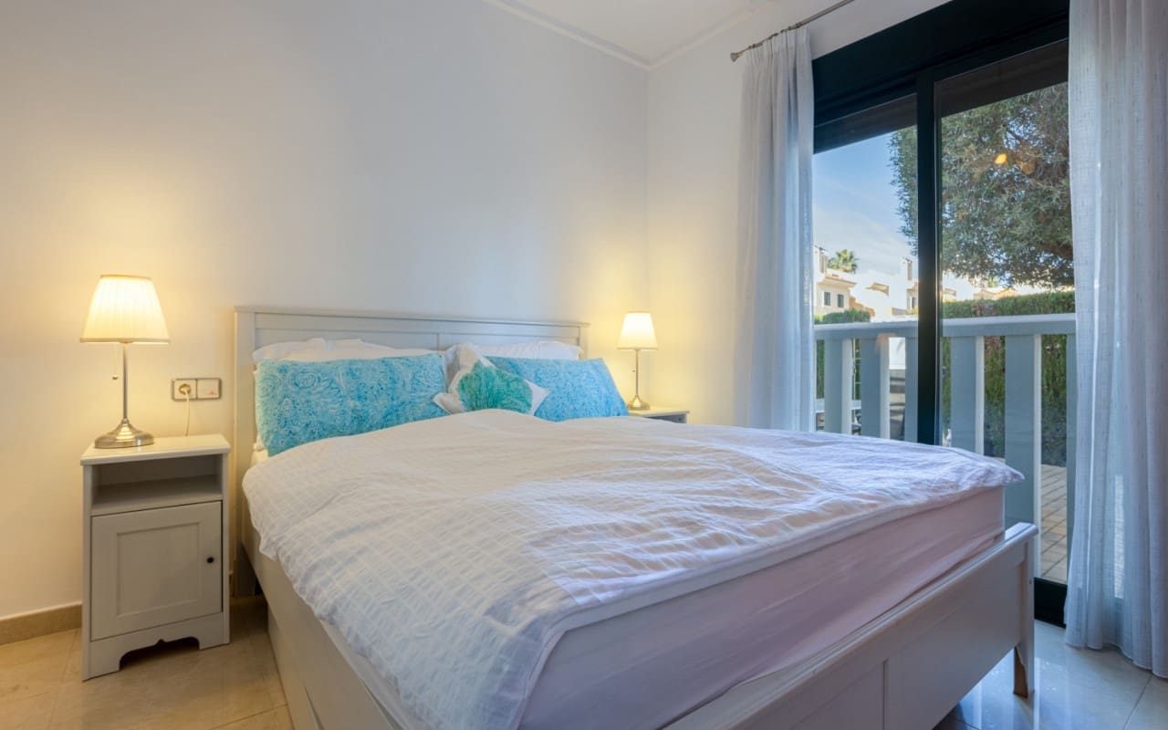 2 soveværelse Lejlighed til salg i Dona Pepa med swimmingpool - € 195.000 (Ref: 9388460)