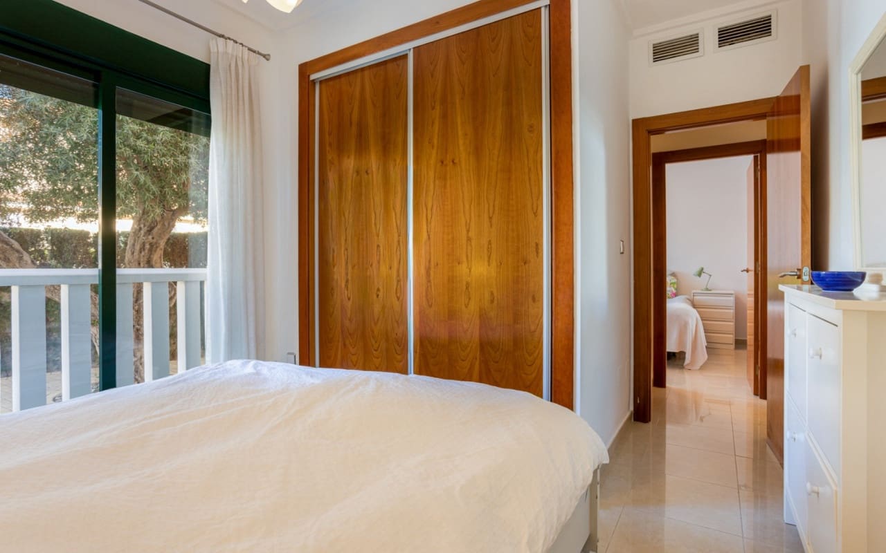 2 soveværelse Lejlighed til salg i Dona Pepa med swimmingpool - € 195.000 (Ref: 9388460)