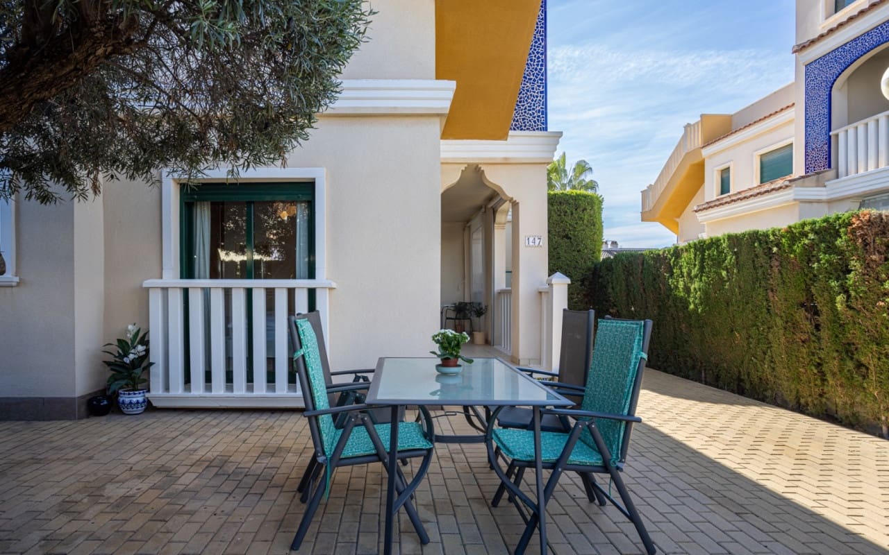 2 soveværelse Lejlighed til salg i Dona Pepa med swimmingpool - € 195.000 (Ref: 9388460)