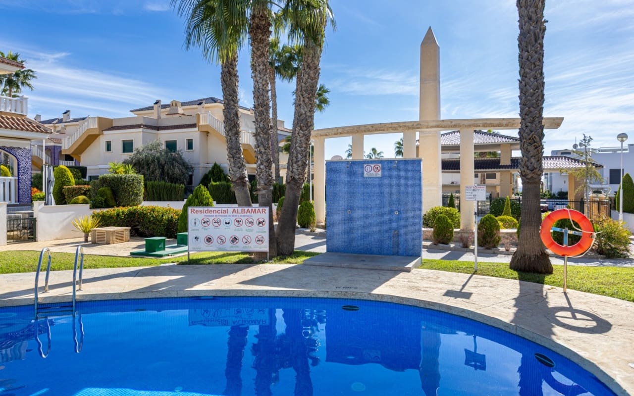 2 soveværelse Lejlighed til salg i Dona Pepa med swimmingpool - € 195.000 (Ref: 9388460)