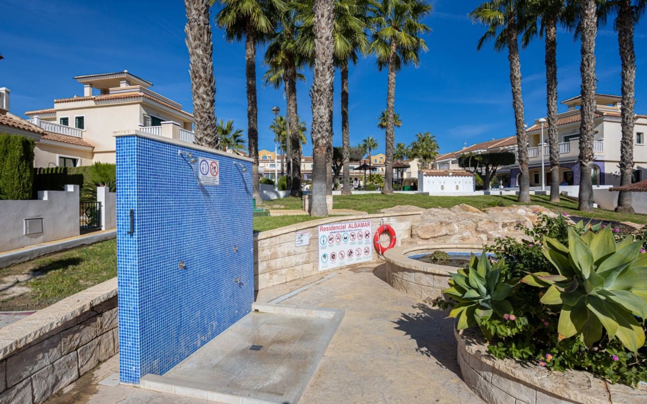 2 soveværelse Lejlighed til salg i Dona Pepa med swimmingpool - € 195.000 (Ref: 9388460)