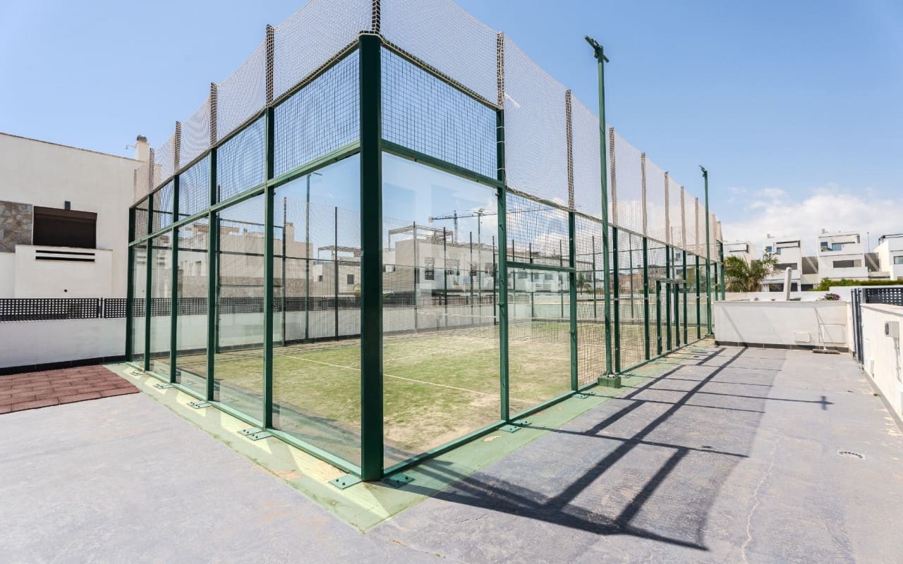 2 quarto Penthouse para venda em Torre de la Horadada com piscina - 229 000 € (Ref: 9388461)