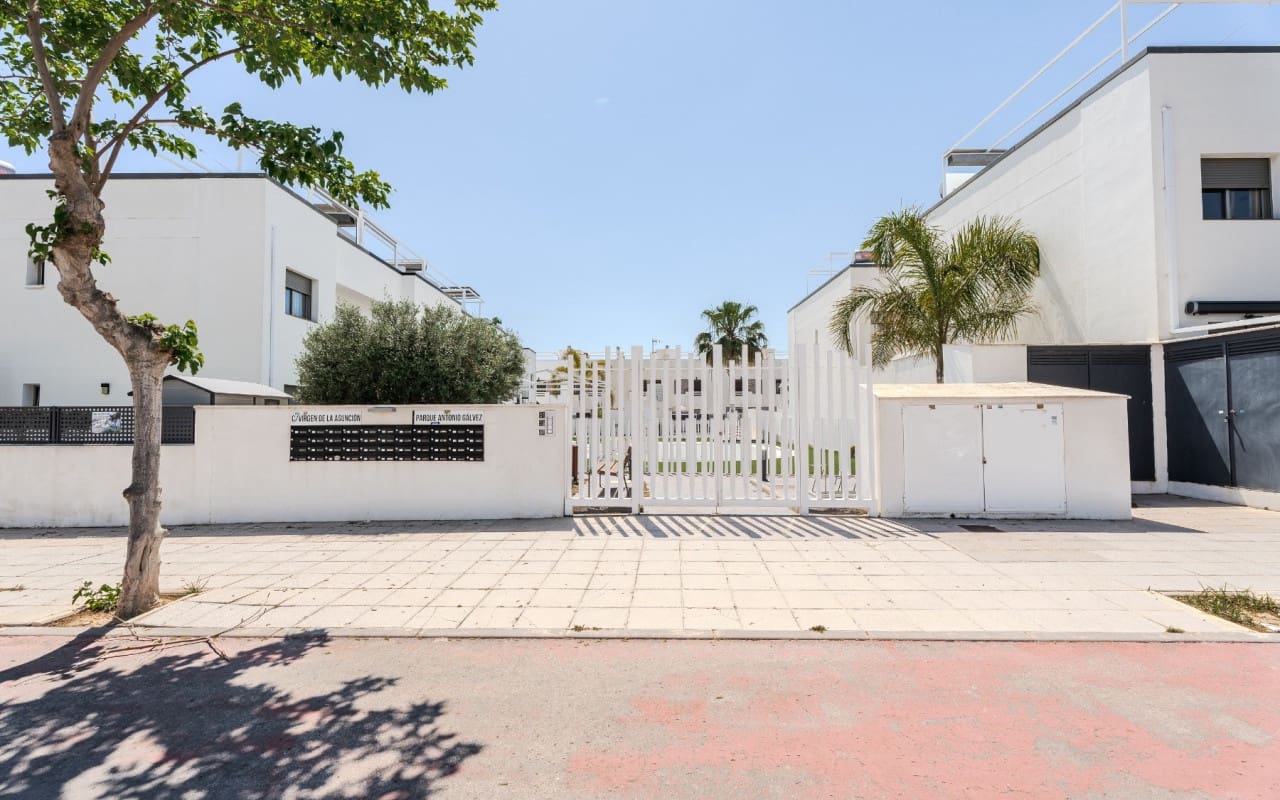 2 quarto Penthouse para venda em Torre de la Horadada com piscina - 229 000 € (Ref: 9388461)