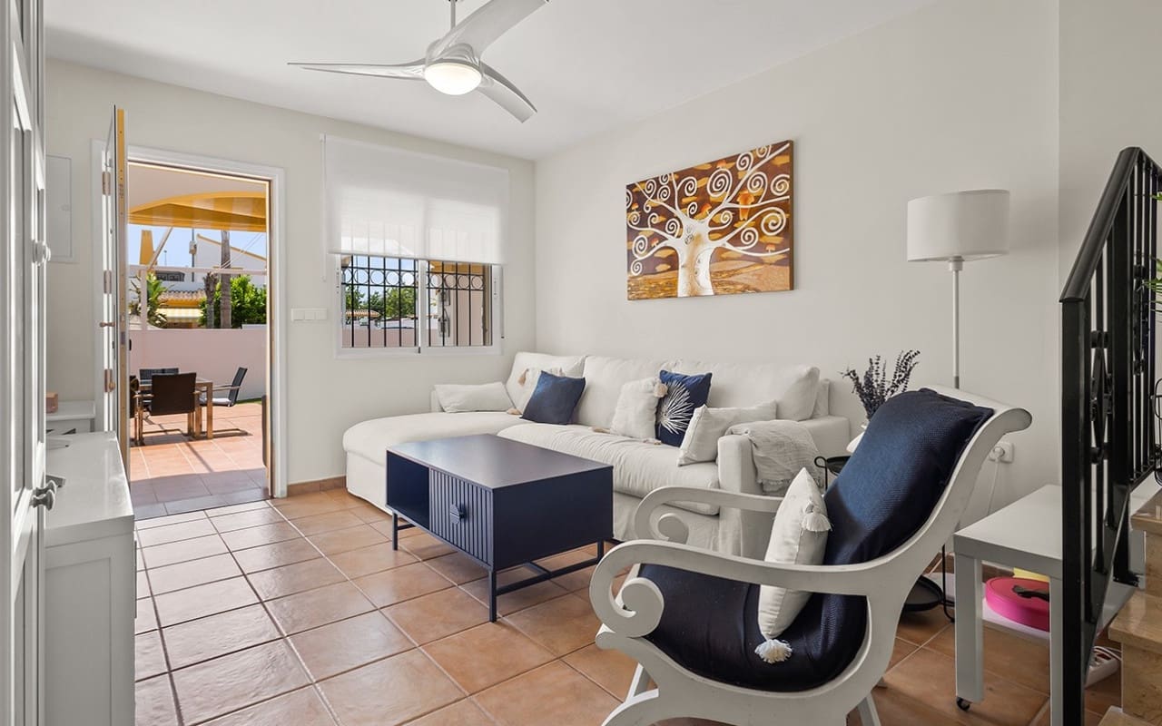 4 chambre Villa/Maison à vendre à Torre de la Horadada avec piscine - 382 000 € (Ref: 9394421)