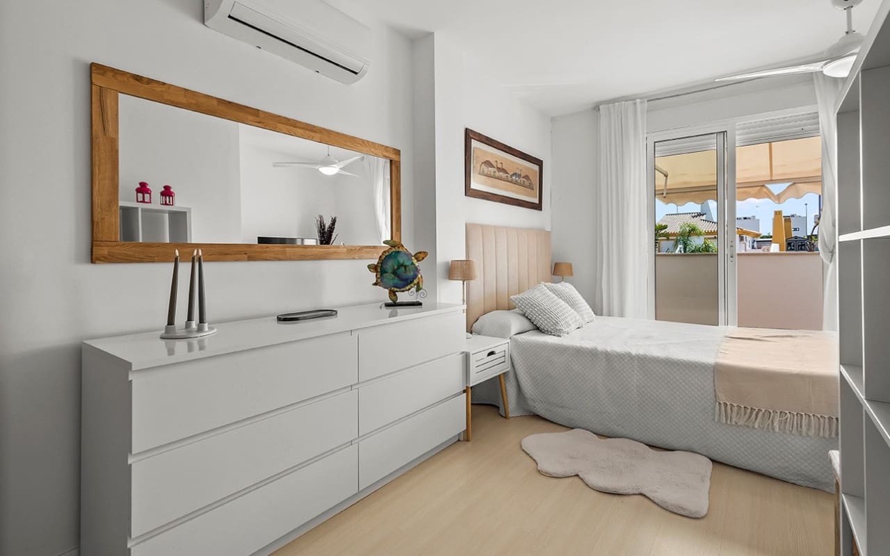 4 chambre Villa/Maison à vendre à Torre de la Horadada avec piscine - 382 000 € (Ref: 9394421)