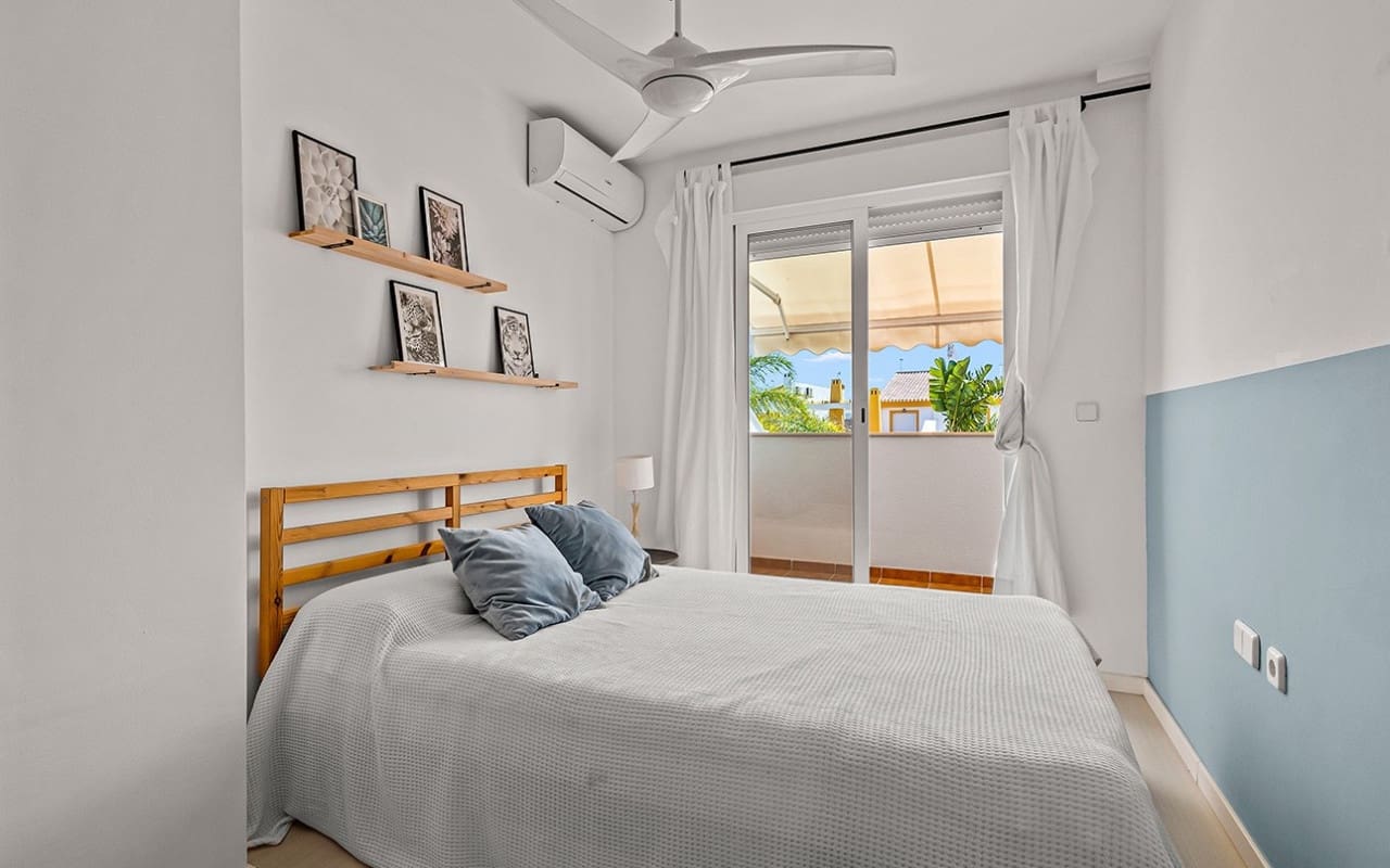 4 chambre Villa/Maison à vendre à Torre de la Horadada avec piscine - 382 000 € (Ref: 9394421)