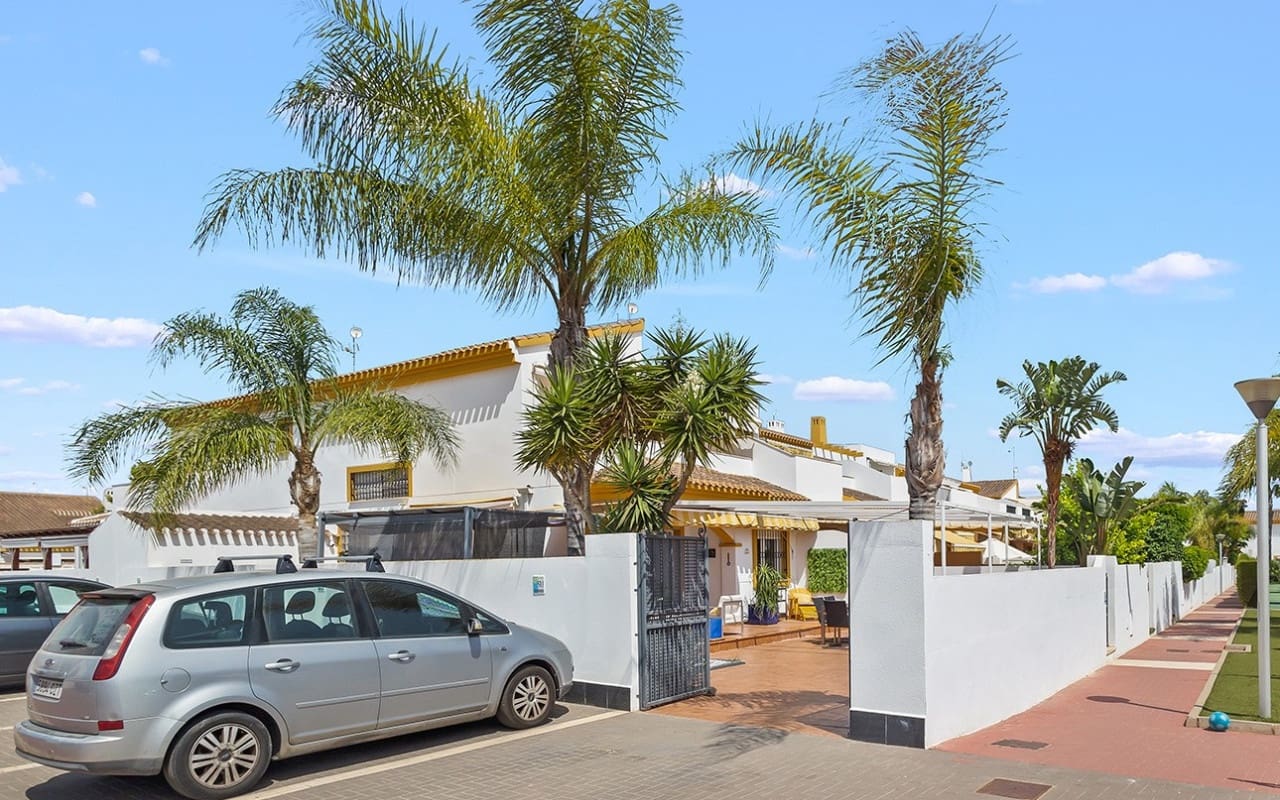 4 chambre Villa/Maison à vendre à Torre de la Horadada avec piscine - 382 000 € (Ref: 9394421)