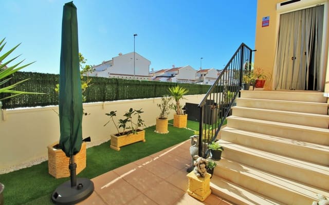 4 quarto Casa em Banda para venda em San Miguel de Salinas com piscina - 239 995 € (Ref: 9394422)