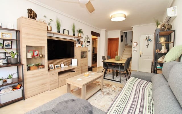 4 quarto Casa em Banda para venda em San Miguel de Salinas com piscina - 239 995 € (Ref: 9394422)