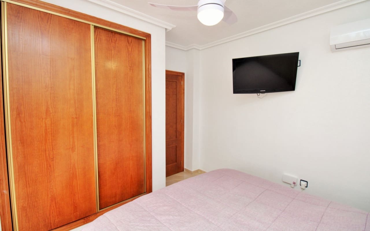 4 quarto Casa em Banda para venda em San Miguel de Salinas com piscina - 239 995 € (Ref: 9394422)