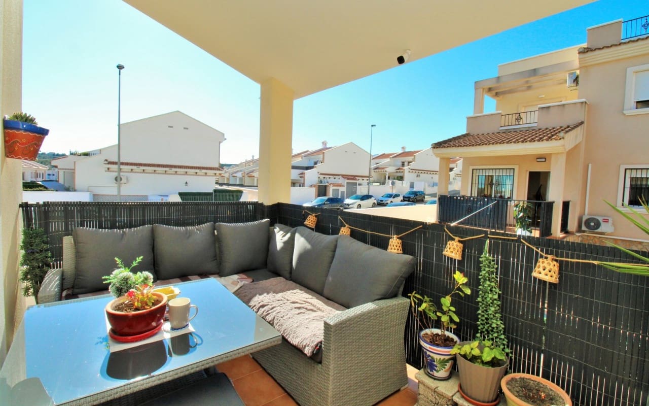 4 quarto Casa em Banda para venda em San Miguel de Salinas com piscina - 239 995 € (Ref: 9394422)