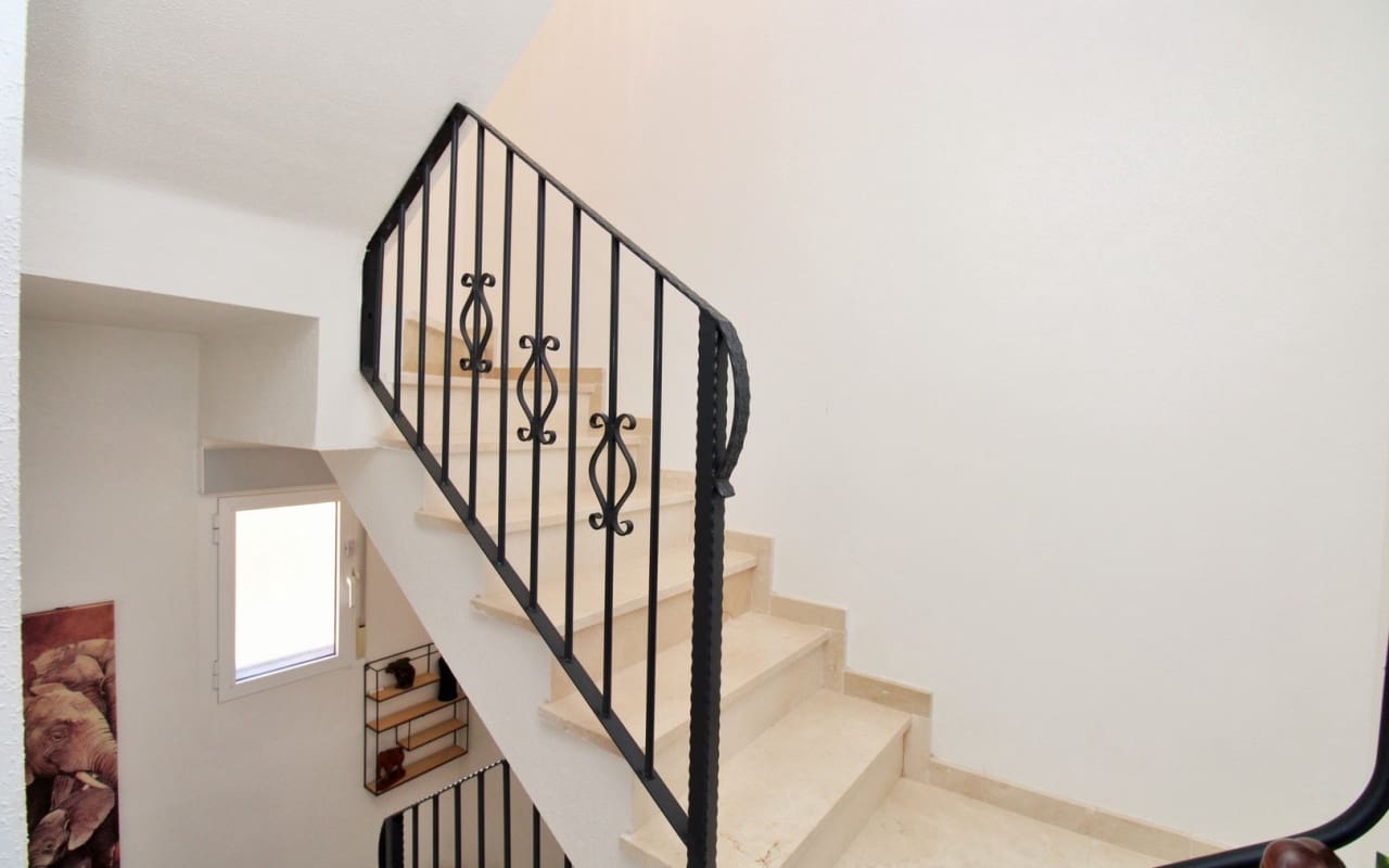 4 quarto Casa em Banda para venda em San Miguel de Salinas com piscina - 239 995 € (Ref: 9394422)