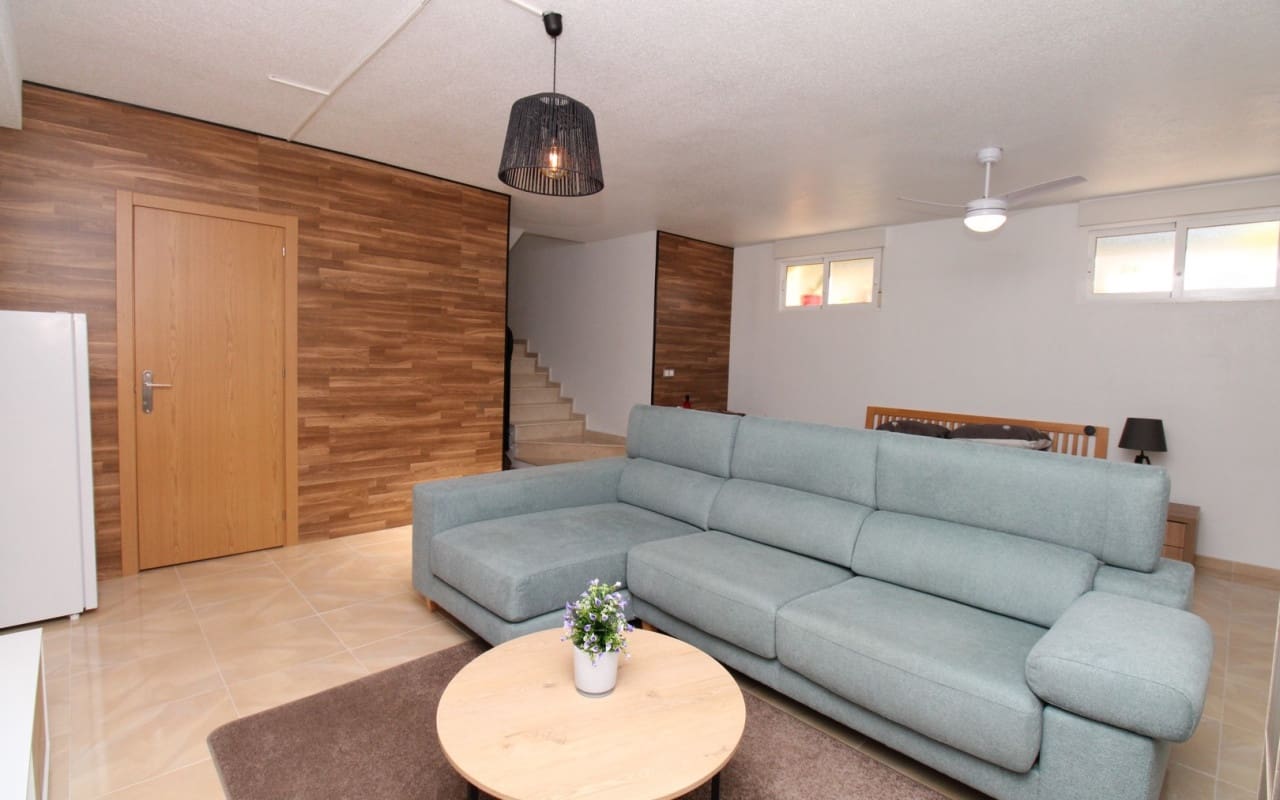 4 quarto Casa em Banda para venda em San Miguel de Salinas com piscina - 239 995 € (Ref: 9394422)