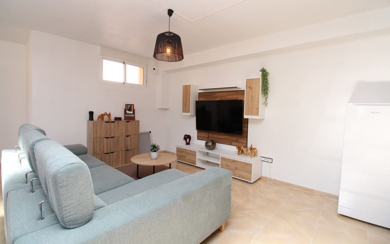 4 quarto Casa em Banda para venda em San Miguel de Salinas com piscina - 239 995 € (Ref: 9394422)