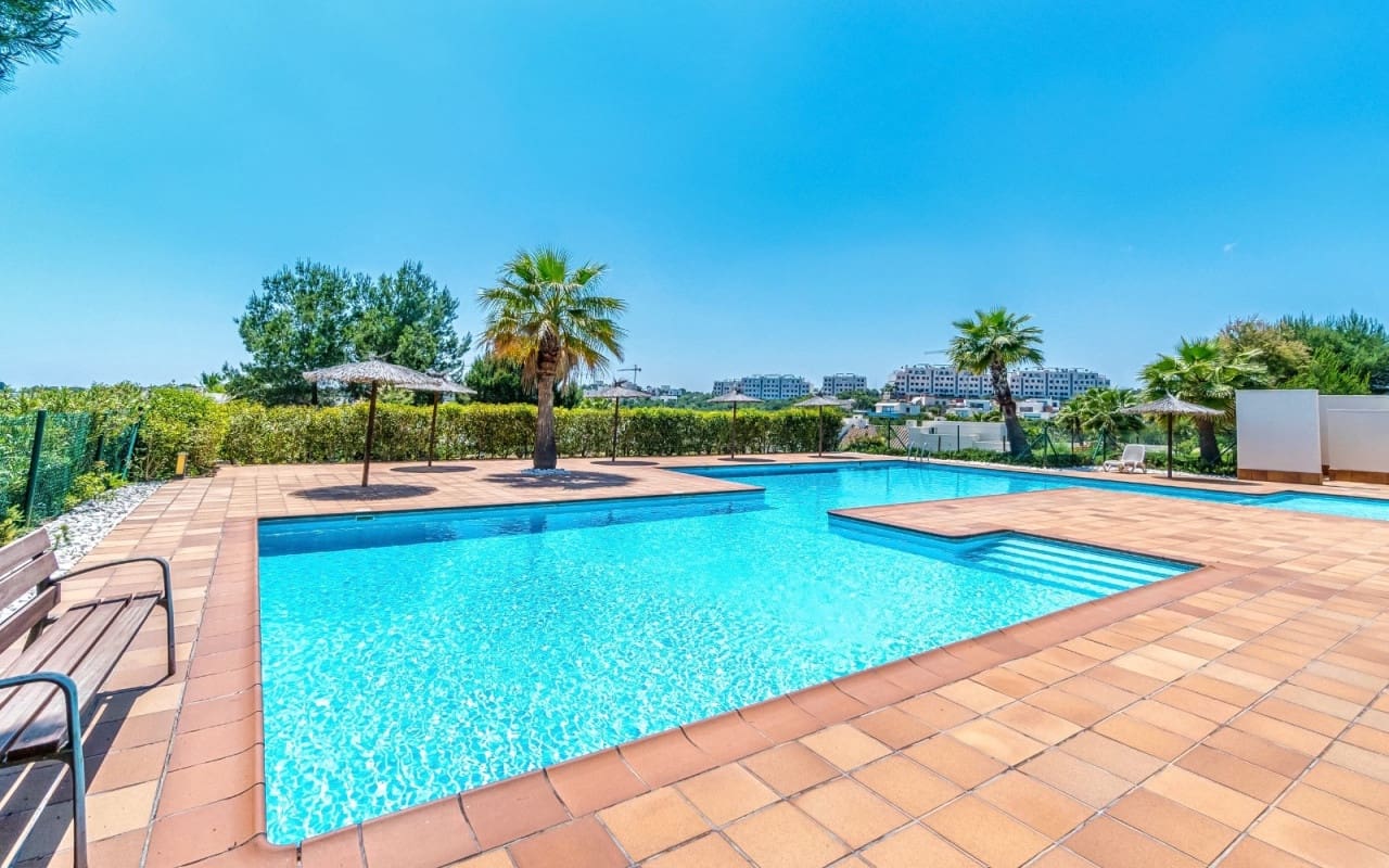 3 bedroom Apartment for sale in Las Colinas Golf with pool - € 345,000 (Ref: 9394426)