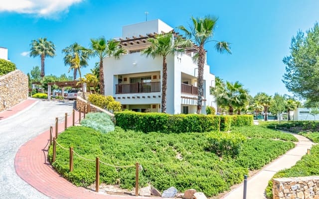 Apartamento de 3 habitaciones en Las Colinas Golf, Orihuela en venta con piscina - 345.000 € (Ref: 9394426)