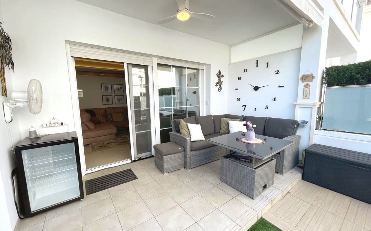 2 soverom Leilighet til salgs i Dona Pepa med svømmebasseng - € 279 000 (Ref: 9394430)