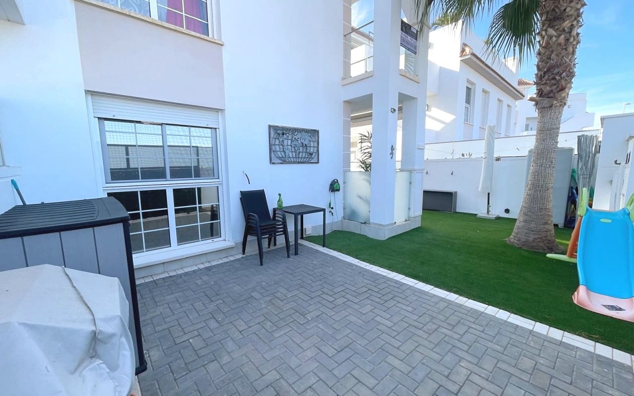 2 soverom Leilighet til salgs i Dona Pepa med svømmebasseng - € 279 000 (Ref: 9394430)