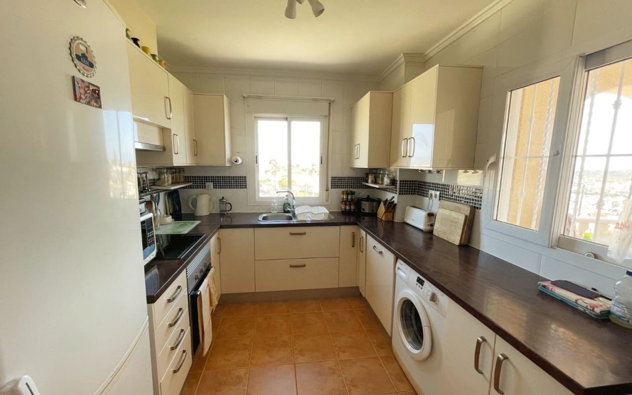 5 soveværelse Villa til salg i La Marquesa med swimmingpool - € 425.000 (Ref: 9396295)