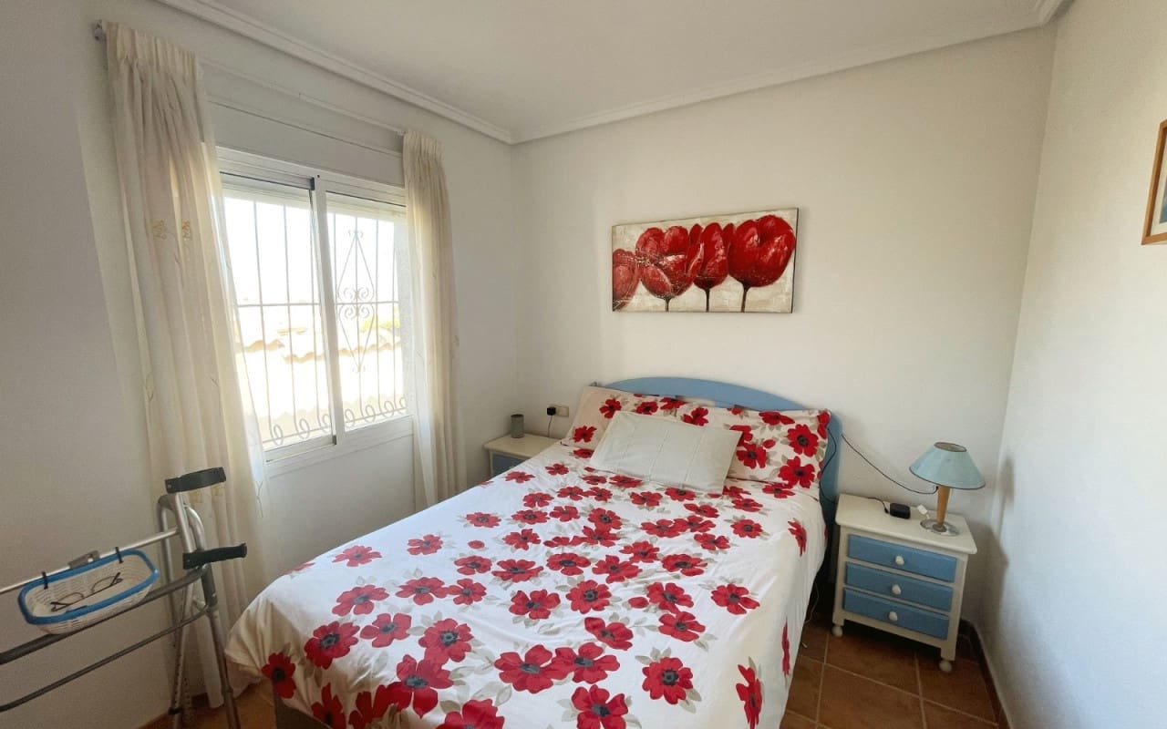 5 soveværelse Villa til salg i La Marquesa med swimmingpool - € 425.000 (Ref: 9396295)