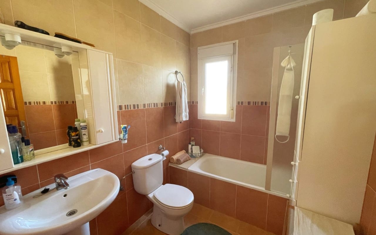 5 soveværelse Villa til salg i La Marquesa med swimmingpool - € 425.000 (Ref: 9396295)