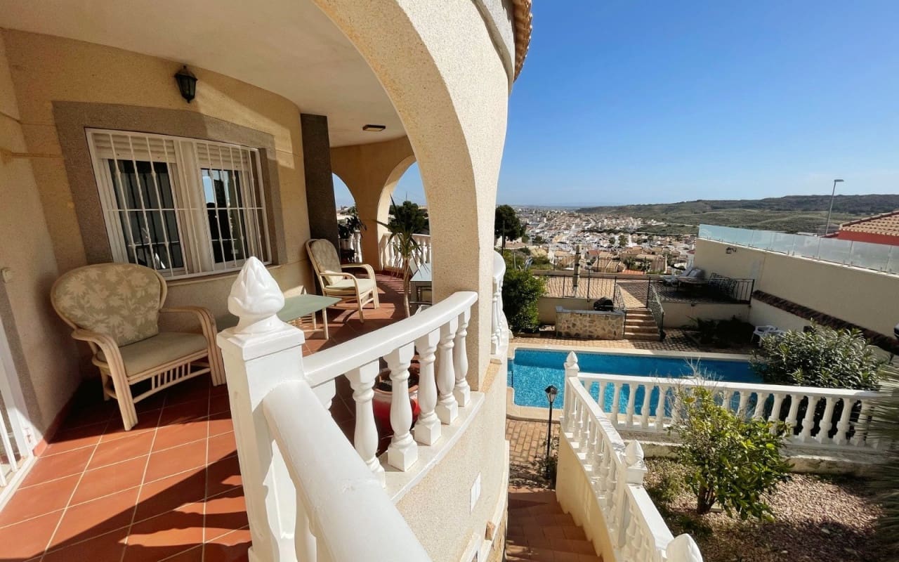 5 soveværelse Villa til salg i La Marquesa med swimmingpool - € 425.000 (Ref: 9396295)