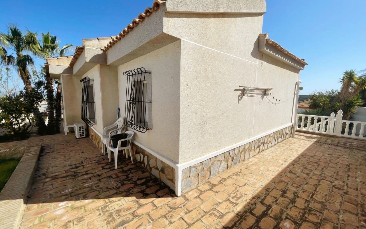 5 soveværelse Villa til salg i La Marquesa med swimmingpool - € 425.000 (Ref: 9396295)