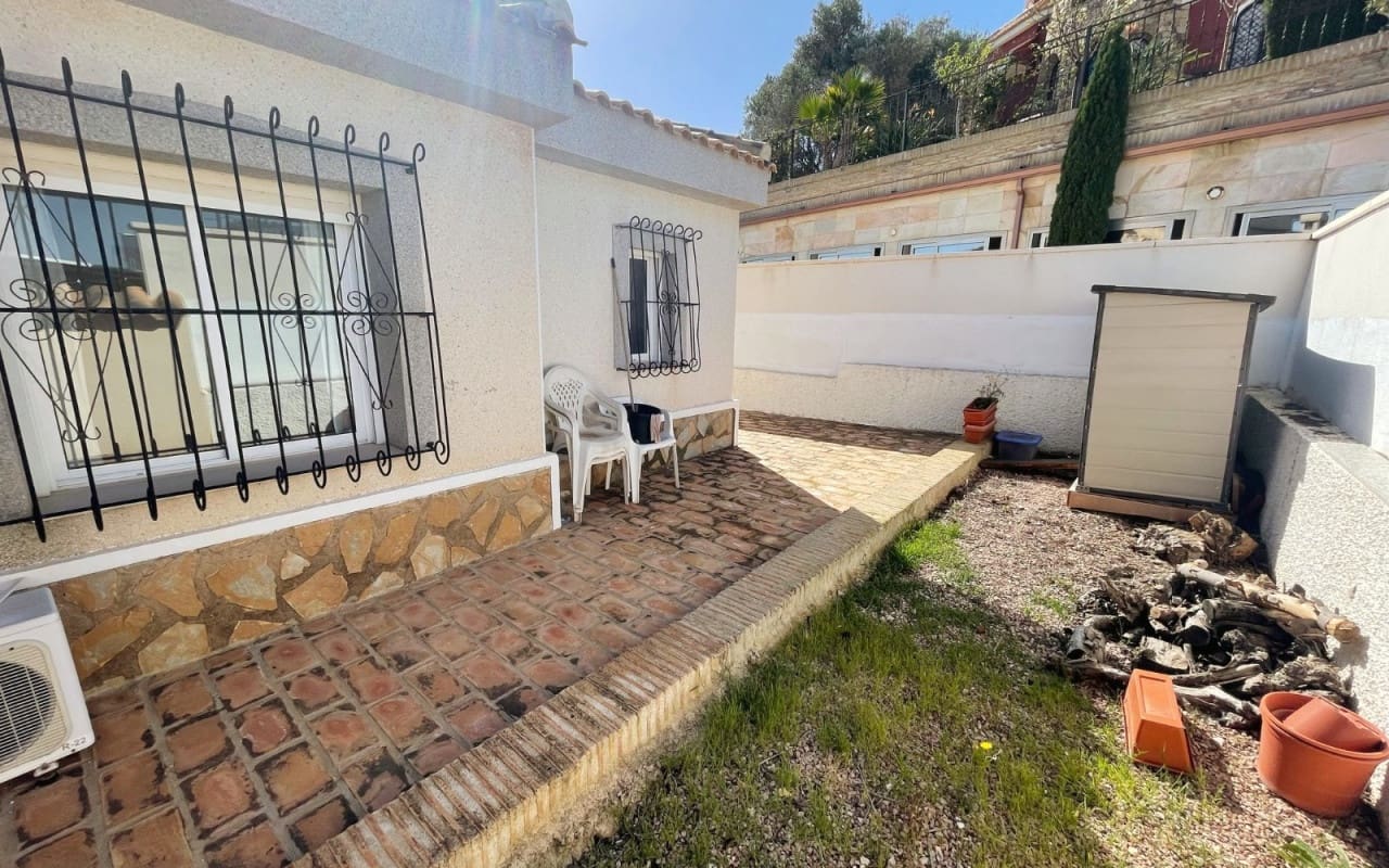 5 soveværelse Villa til salg i La Marquesa med swimmingpool - € 425.000 (Ref: 9396295)