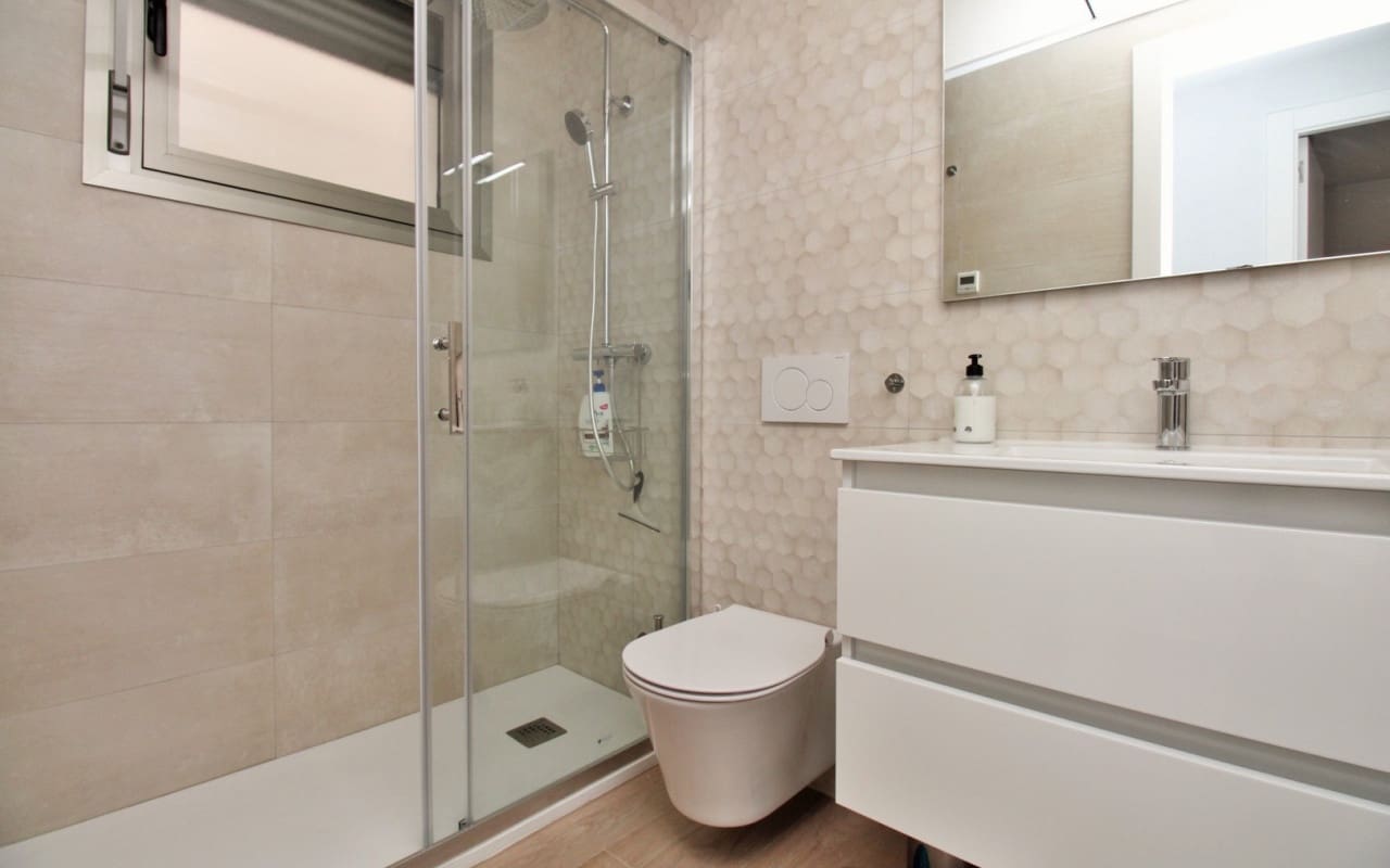 3 soveværelse Villa til salg i Villamartin med swimmingpool - € 448.000 (Ref: 9396296)