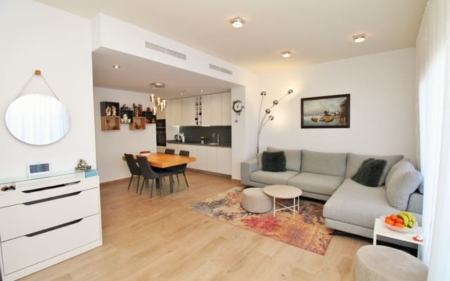 3 soveværelse Villa til salg i Villamartin, Orihuela med swimmingpool - € 448.000 (Ref: 9396296)