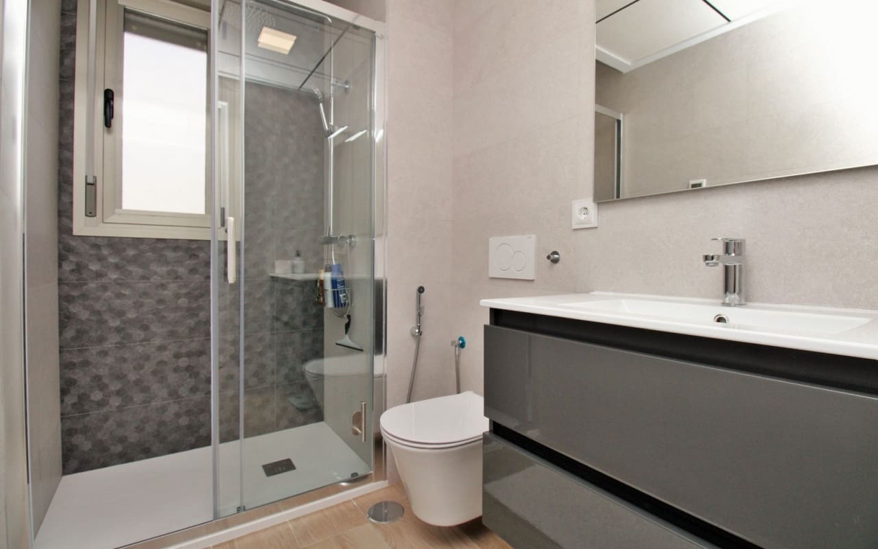 3 soveværelse Villa til salg i Villamartin med swimmingpool - € 448.000 (Ref: 9396296)