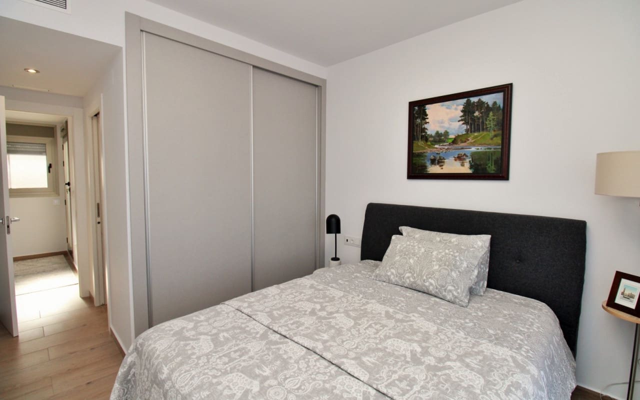 3 soveværelse Villa til salg i Villamartin med swimmingpool - € 448.000 (Ref: 9396296)