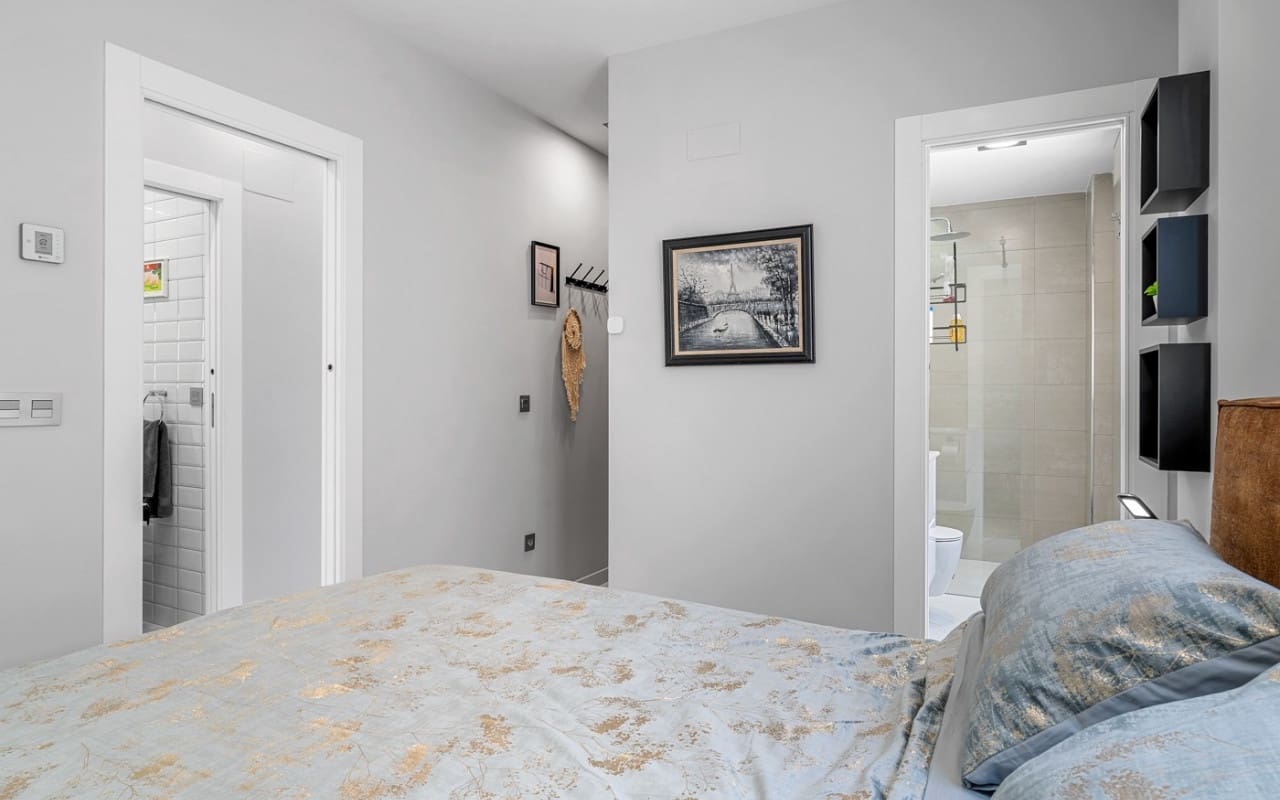 4 camera da letto Villa in vendita in Villamartin con piscina - 449.000 € (Rif: 9396297)