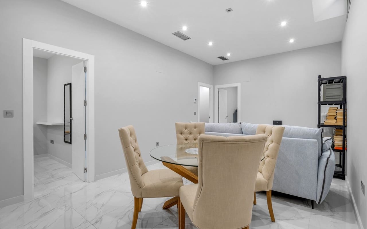 4 camera da letto Villa in vendita in Villamartin con piscina - 449.000 € (Rif: 9396297)