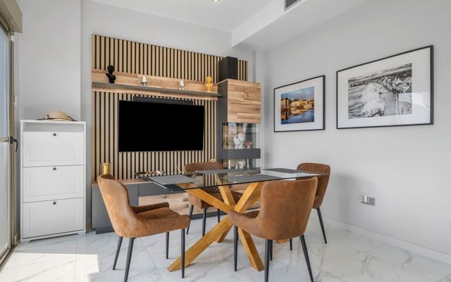 4 camera da letto Villa in vendita in Villamartin, Orihuela con piscina - 449.000 € (Rif: 9396297)