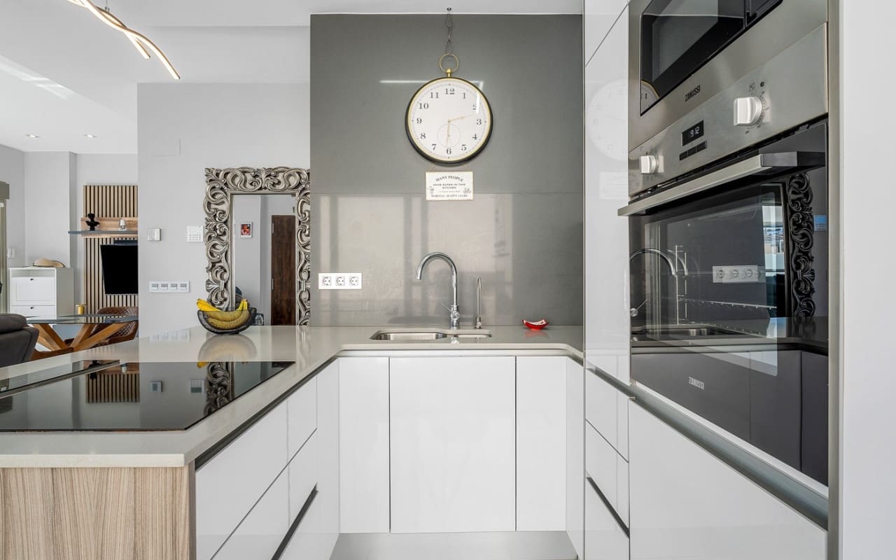 4 camera da letto Villa in vendita in Villamartin con piscina - 449.000 € (Rif: 9396297)