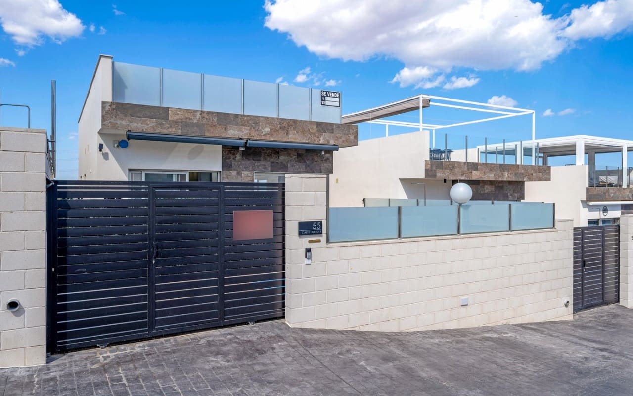 4 camera da letto Villa in vendita in Villamartin con piscina - 449.000 € (Rif: 9396297)