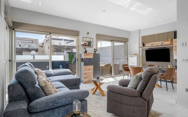 4 camera da letto Villa in vendita in Villamartin, Orihuela con piscina - 449.000 € (Rif: 9396297)