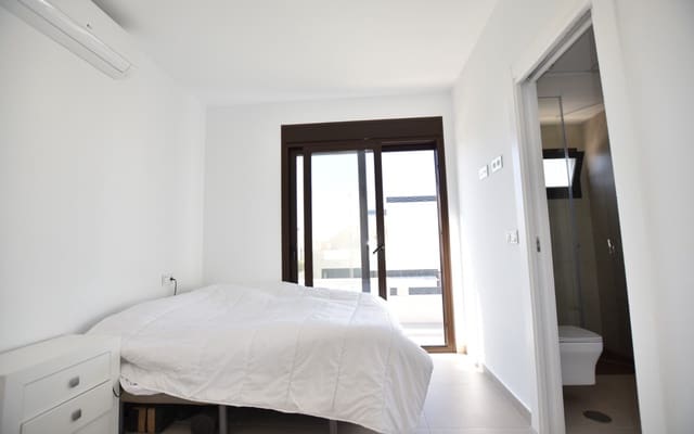 3 makuuhuone Huvila myytävänä paikassa Benijófar mukana uima-altaan - 440 000 € (Ref: 9396298)