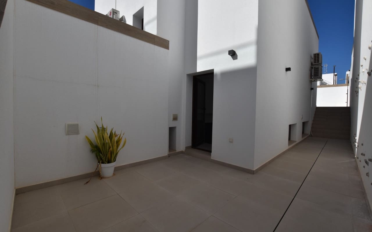 3 makuuhuone Huvila myytävänä paikassa Benijofar mukana uima-altaan - 440 000 € (Ref: 9396298)