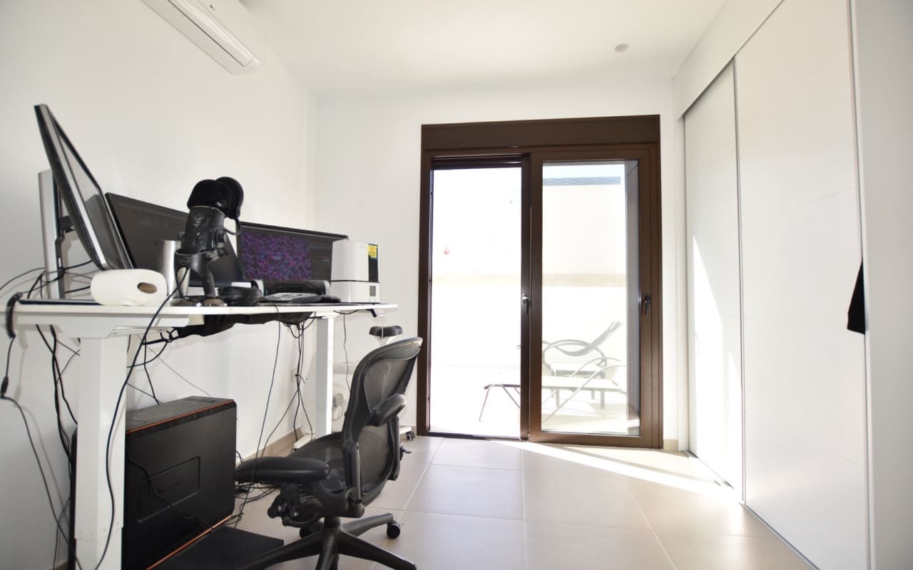 3 makuuhuone Huvila myytävänä paikassa Benijofar mukana uima-altaan - 440 000 € (Ref: 9396298)