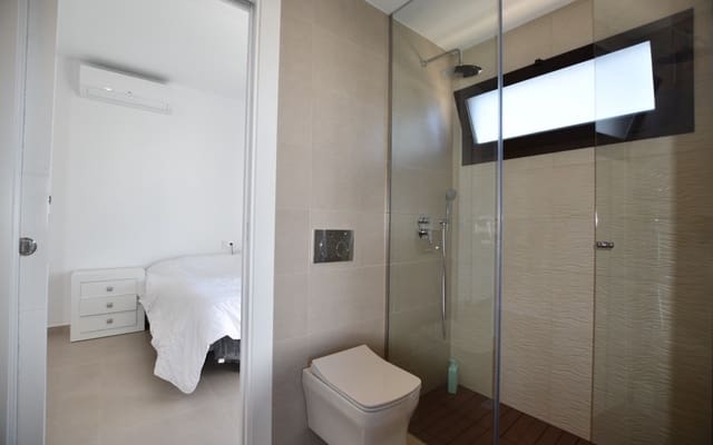 3 makuuhuone Huvila myytävänä paikassa Benijófar mukana uima-altaan - 440 000 € (Ref: 9396298)