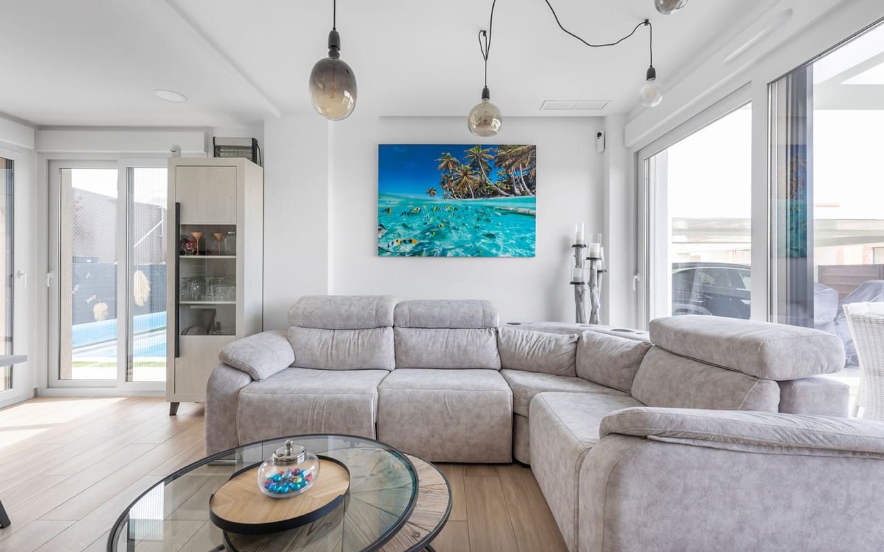 2 bedroom Villa for sale in Vistabella with pool - € 349,000 (Ref: 9396299)