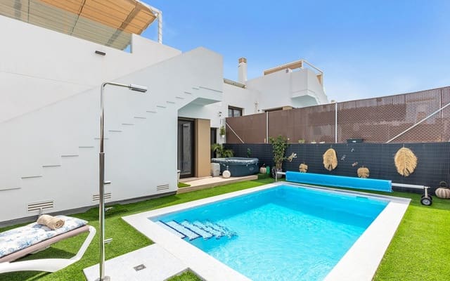 2 bedroom Villa for sale in Vistabella, Orihuela with pool - € 349,000 (Ref: 9396299)