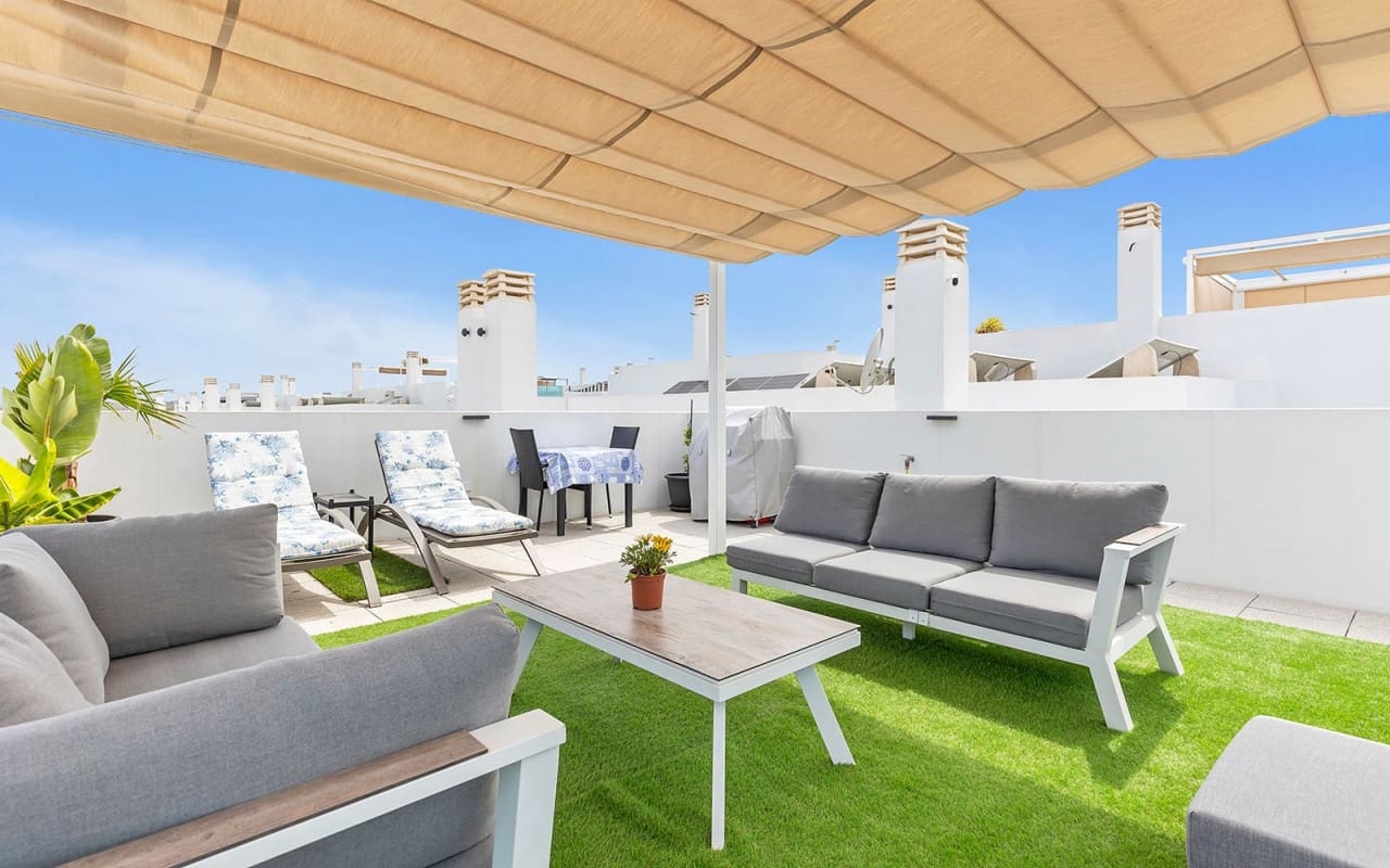 2 bedroom Villa for sale in Vistabella with pool - € 349,000 (Ref: 9396299)