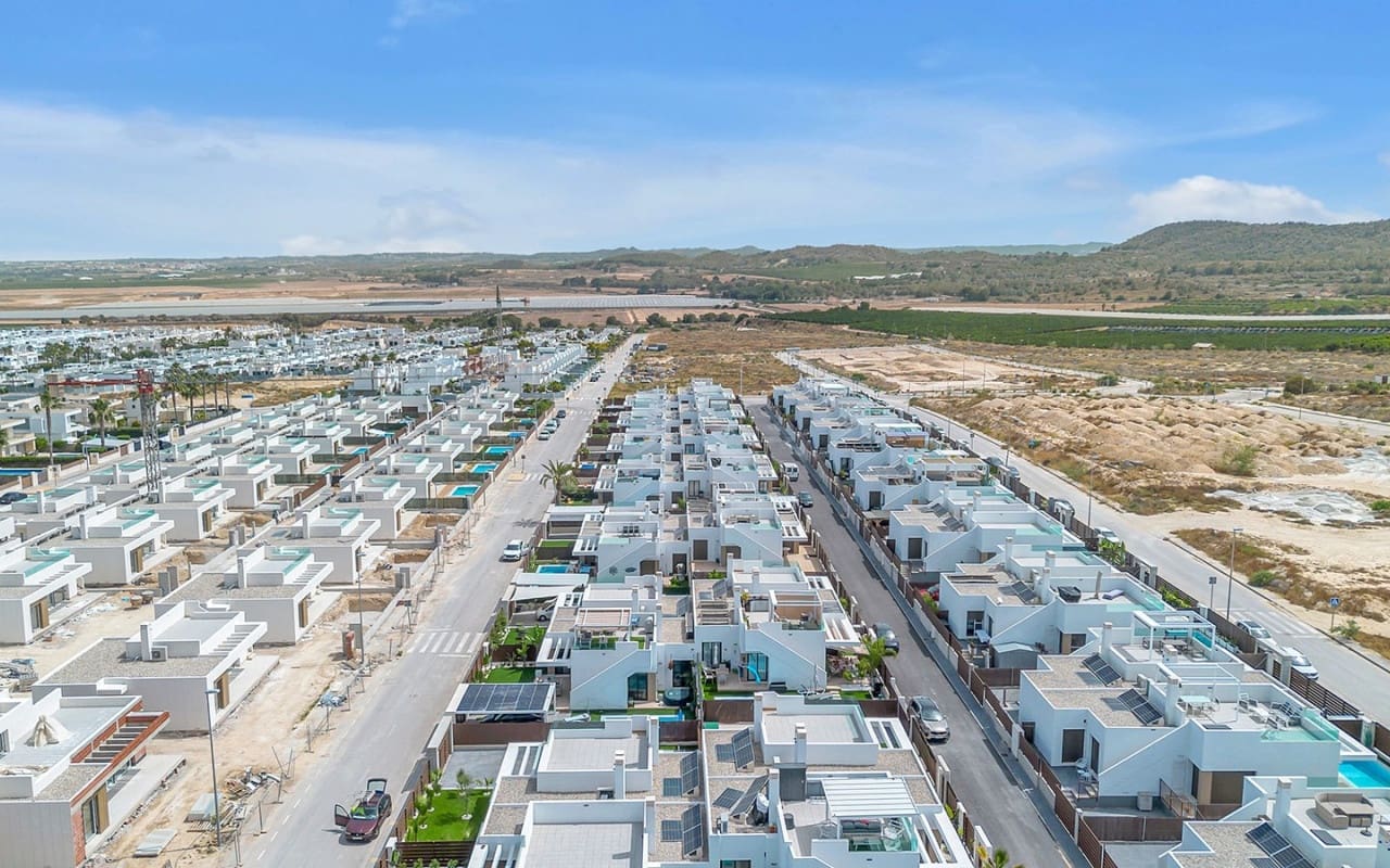 2 bedroom Villa for sale in Vistabella with pool - € 349,000 (Ref: 9396299)