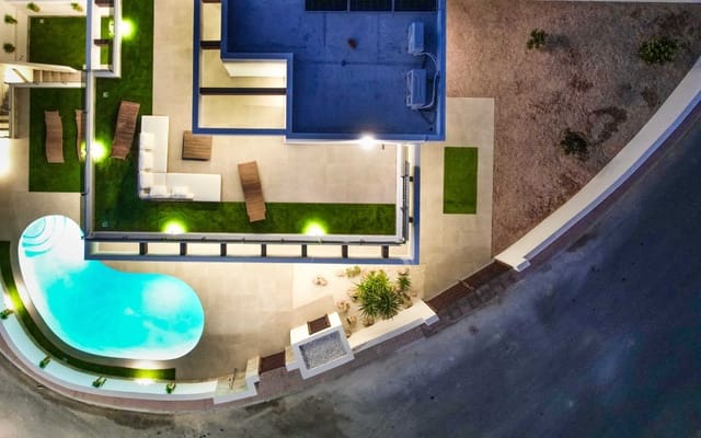 3 slaapkamer Villa te koop in Ciudad Quesada, Rojales - € 449.500 (Ref: 9396313)