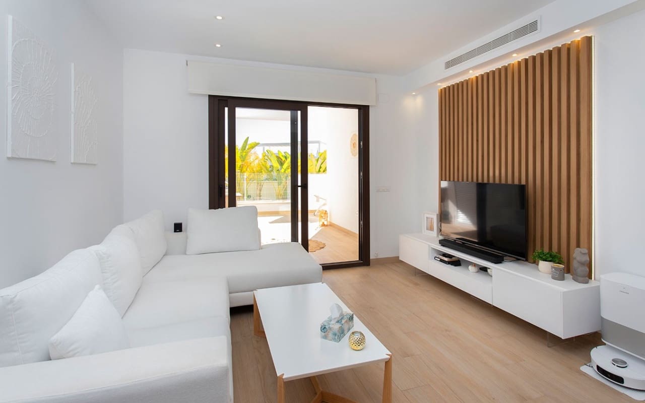 Bungalow de 2 habitaciones en Finestrat en venta con piscina garaje - 335.000 € (Ref: 9402562)